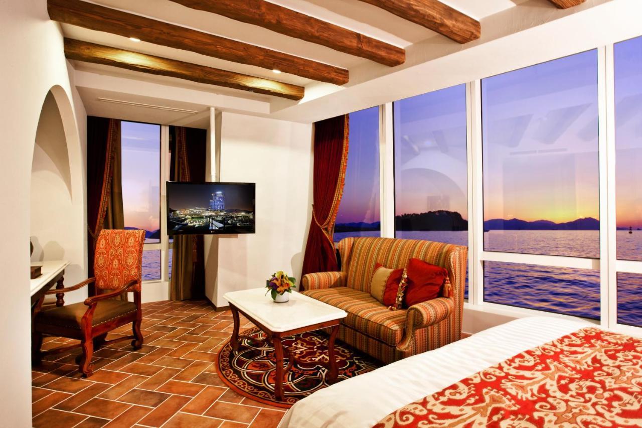 Sono Calm Yeosu Hotel Kültér fotó