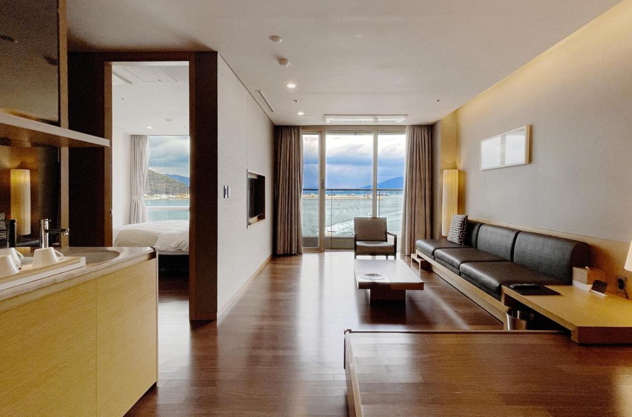 Sono Calm Yeosu Hotel Kültér fotó
